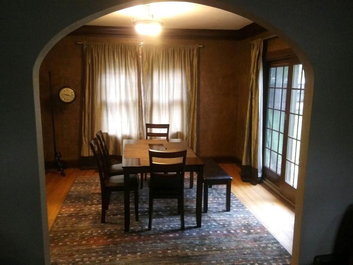 Historic Twin Tudors Inn Sioux Falls Buitenkant foto